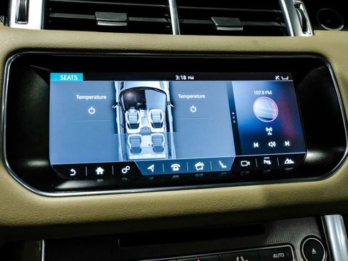 Used 2017 Land Rover Range Rover Sport HSE image 28