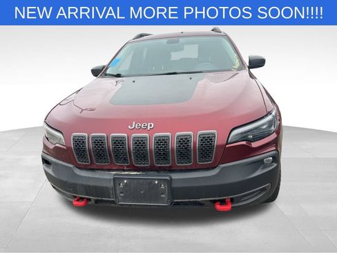 Used 2020 Jeep Cherokee Trailhawk image 2