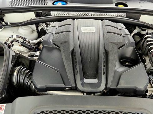 Used 2023 Porsche Macan S w/ Premium Package Plus AWD/4WD image 27