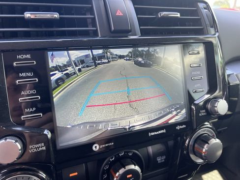 Used 2023 Toyota 4Runner TRD Off-Road Premium w/ Moonroof Package AWD/4WD image 25