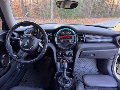 Used 2015 MINI Cooper S image 12
