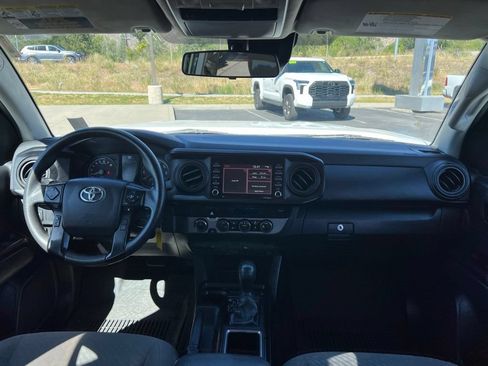 Used 2022 Toyota Tacoma SR AWD/4WD image 21