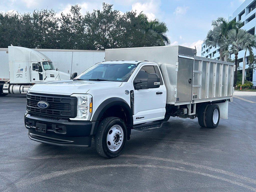 Used 2024 Ford F550 4x4 Regular Cab Super Duty image 2