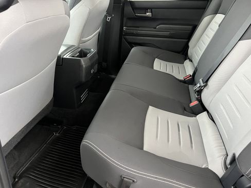 Used 2024 Toyota Tacoma TRD Sport image 17