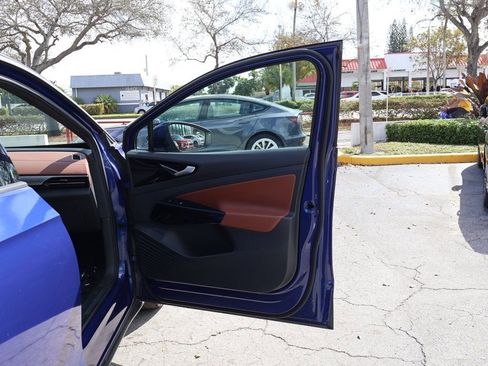 Used 2021 Volkswagen ID.4 Pro S w/ ID.4 Protection Package image 27