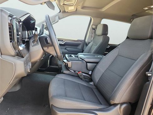 Used 2025 Chevrolet Silverado 1500 LT image 17