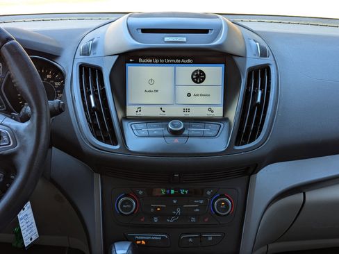 Used 2017 Ford Escape SE w/ SE Leather Comfort Package image 18