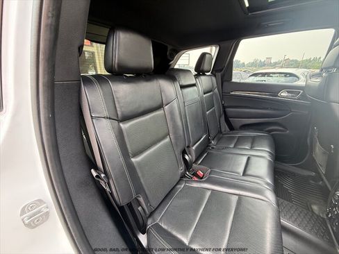 Used 2014 Jeep Grand Cherokee Overland AWD/4WD image 18