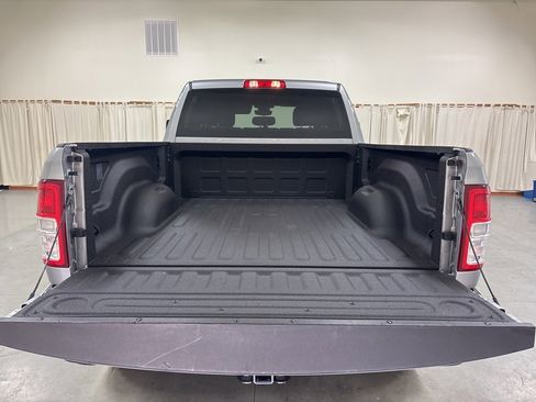 Used 2024 RAM 2500 Big Horn w/ Bed Utility Group image 8