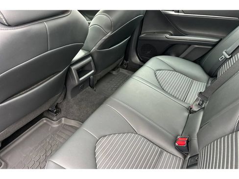 Used 2024 Toyota Camry SE w/ Blackout Package (TMS) FWD image 13
