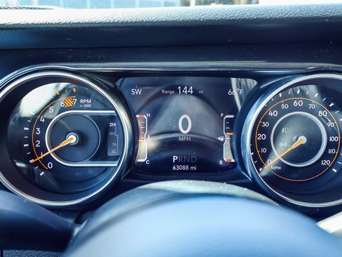 Used 2020 Jeep Wrangler Unlimited Sport image 11