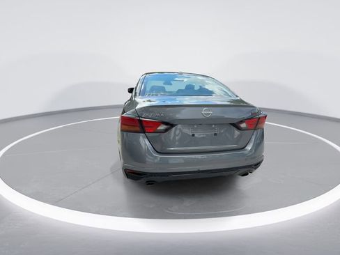 Used 2024 Nissan Altima 2.5 SR FWD image 7