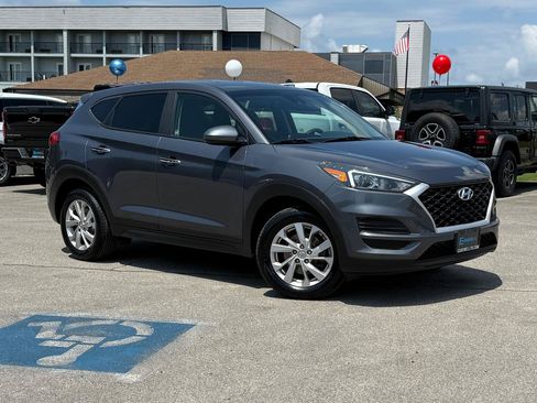 Used 2019 Hyundai Tucson SE AWD/4WD image 2
