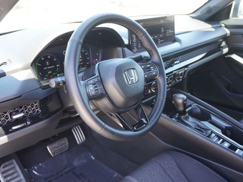 Used 2024 Honda Accord Sport image 28