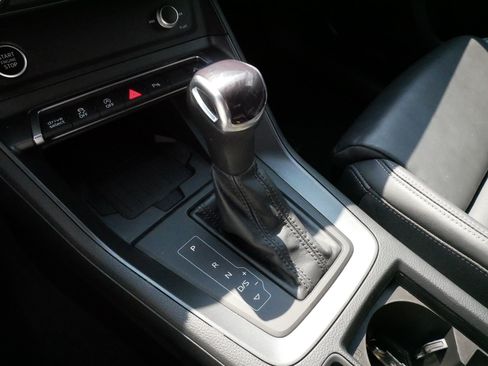 Used 2023 Audi Q3 2.0T Premium Plus w/ Premium Plus Package AWD/4WD image 25