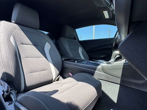 Used 2017 Chevrolet Camaro SS RWD image 30