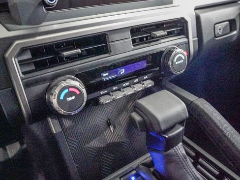 New 2026 Toyota 4Runner SR5 image 25