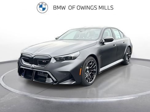 New 2026 BMW M5 w/ Carbon Package image 1