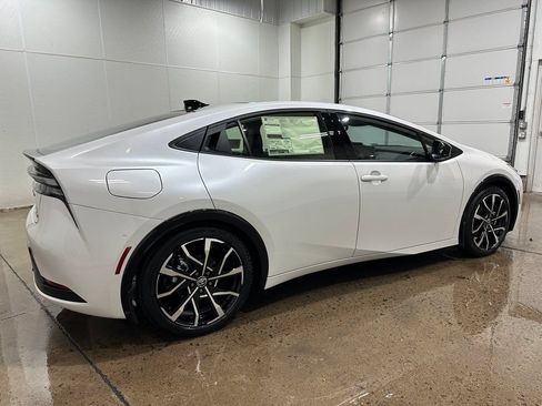 New 2026 Toyota Prius Plug-In Hybrid w/ Limited Premium Package FWD image 5