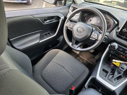 Used 2024 Toyota RAV4 XLE FWD image 2