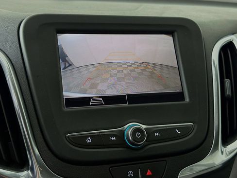 Used 2024 Chevrolet Equinox LS FWD image 17
