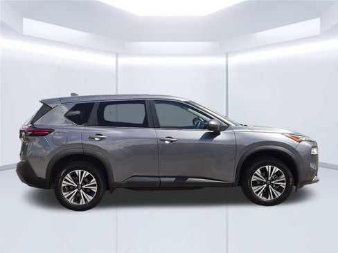 Used 2022 Nissan Rogue SV AWD/4WD image 7