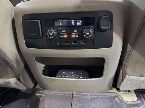 Used 2017 Chevrolet Tahoe LT w/ LT Signature Package image 31