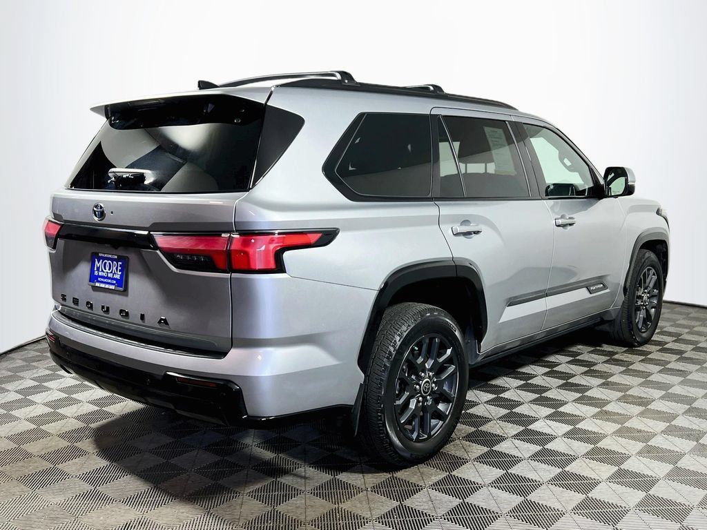 Certified 2023 Toyota Sequoia Platinum AWD/4WD image 7