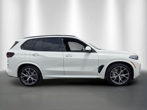 Used 2026 BMW X5 xDrive50e w/ M Sport Package AWD/4WD image 8