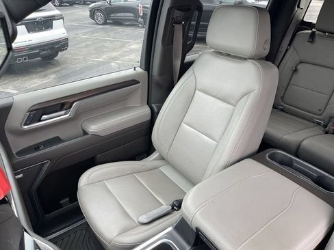 Used 2023 GMC Sierra 1500 SLT w/ SLT Convenience Package AWD/4WD image 24