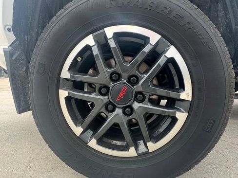 Used 2024 Toyota Tacoma TRD Sport image 23