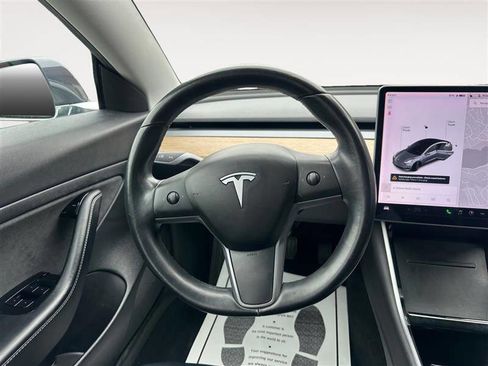 Used 2019 Tesla Model 3 Long Range image 12
