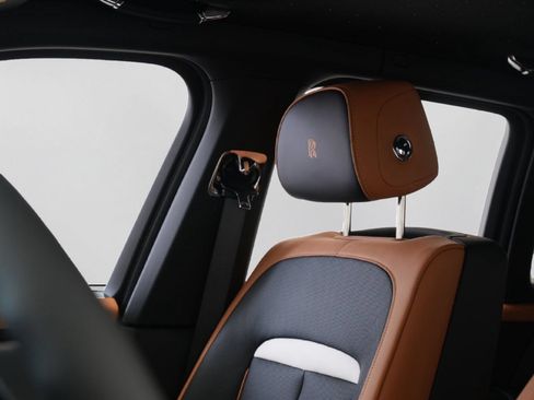 New 2026 Rolls-Royce Cullinan AWD/4WD image 9