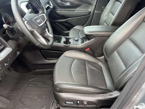 Used 2024 GMC Terrain SLT w/ LPO, Floor Liner Package AWD/4WD image 21