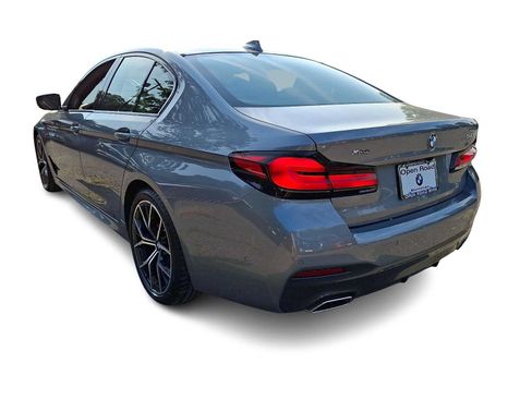 Used 2023 BMW 540i xDrive w/ M Sport Package AWD/4WD image 4