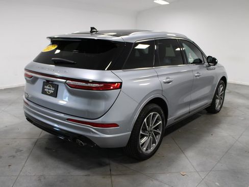 Used 2022 Lincoln Corsair Grand Touring image 9