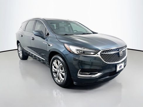 Used 2020 Buick Enclave Avenir w/ Avenir Technology Package FWD image 3