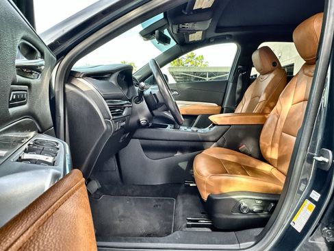 Used 2019 Cadillac XT4 Premium Luxury image 11