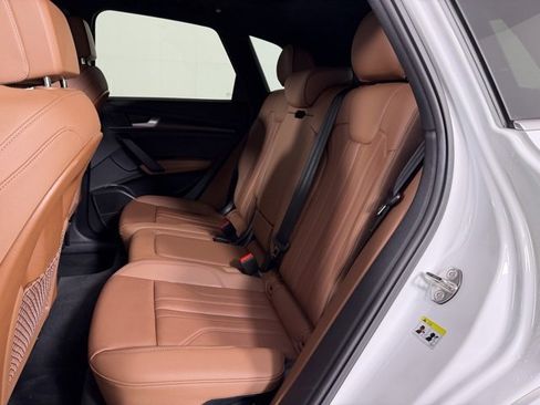 Certified 2025 Audi Q5 2.0T Premium Plus w/ Premium Plus Package image 20