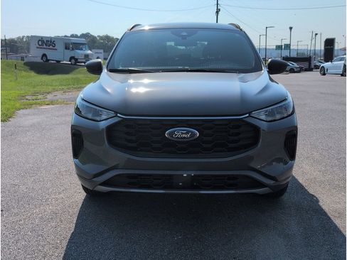 Used 2024 Ford Escape ST-Line w/ Tech Pack #1 image 8