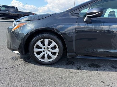 Used 2020 Toyota Corolla LE image 24