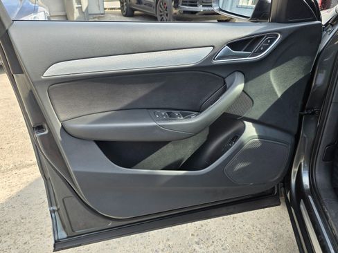 Used 2018 Audi Q3 2.0T Premium w/ Convenience Package image 23