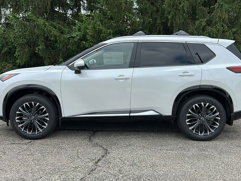 New 2025 Nissan Rogue Platinum image 20