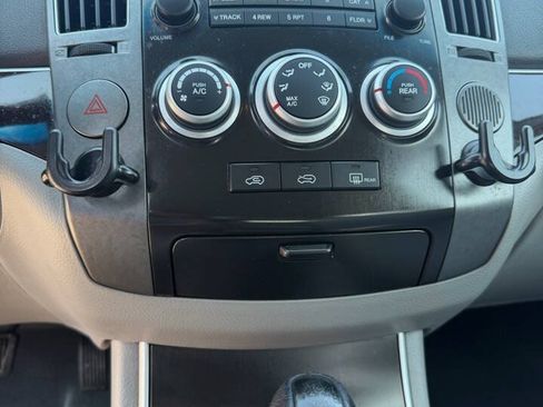 Used 2012 Hyundai Veracruz GLS FWD image 14
