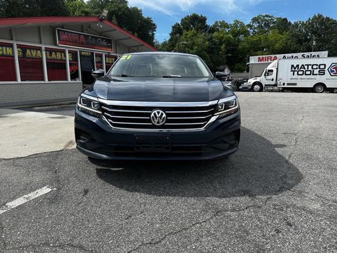 Used 2021 Volkswagen Passat 2.0T SE image 9