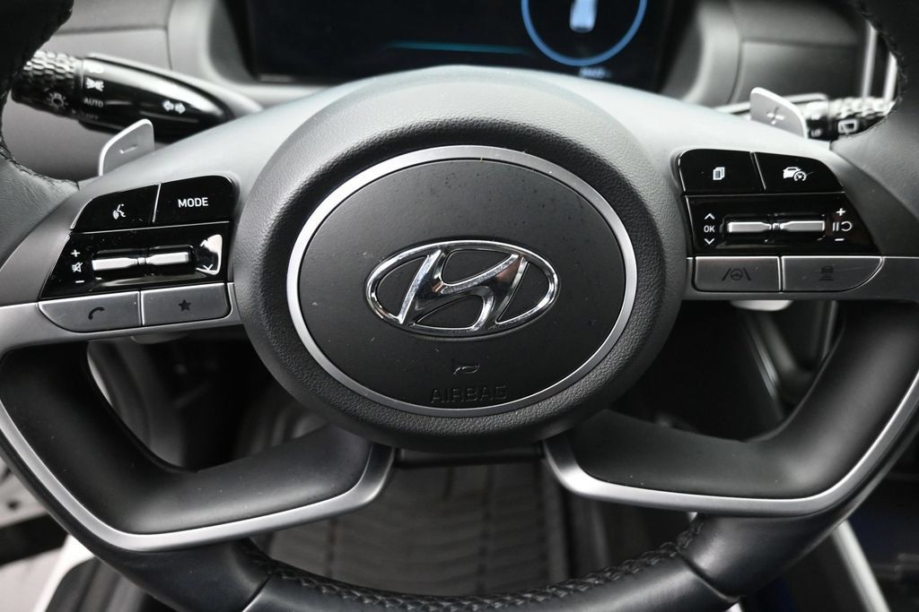 Used 2024 Hyundai Tucson Limited AWD/4WD image 17