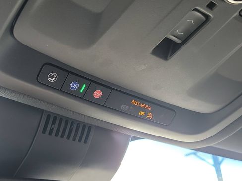 Used 2023 Chevrolet Suburban Premier AWD/4WD image 30