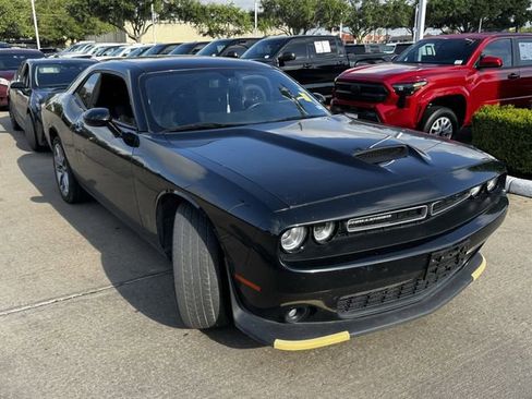 Used 2022 Dodge Challenger GT AWD/4WD image 3