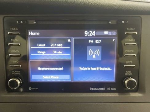 Used 2018 Toyota Sienna XLE image 24
