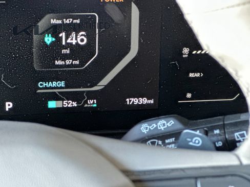 Certified 2024 Kia EV9 Wind AWD/4WD image 27